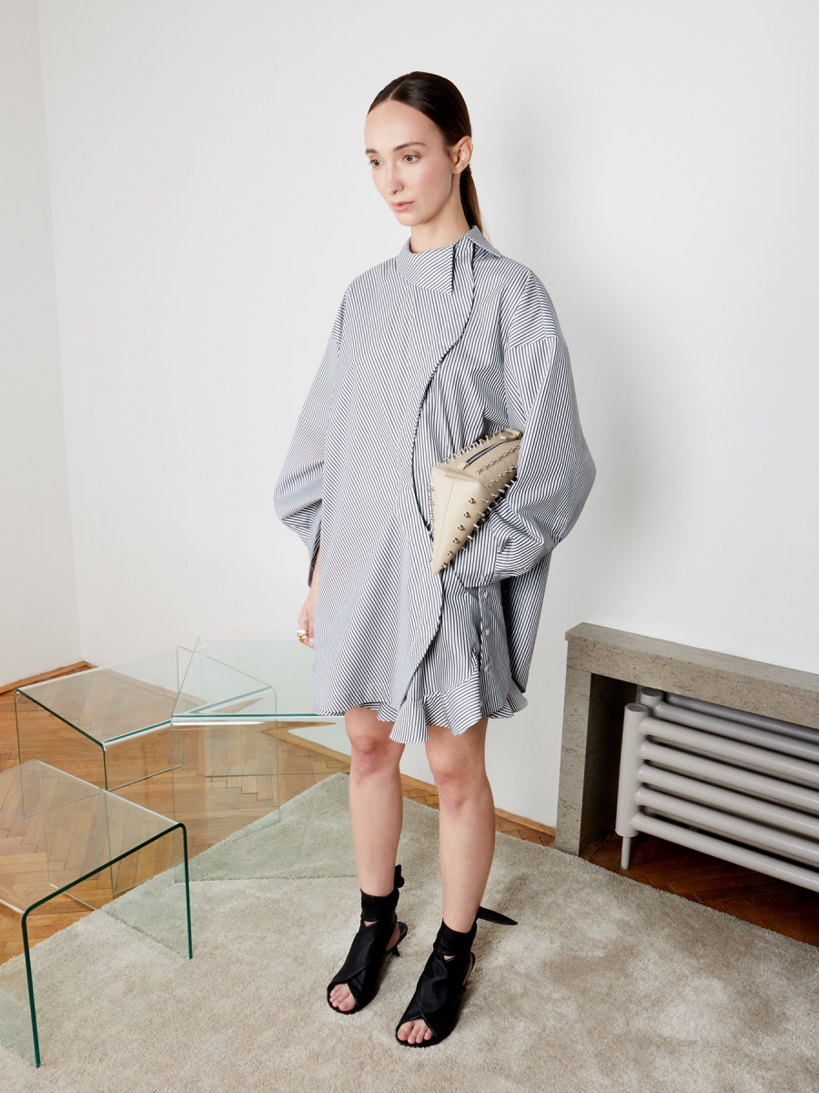 linea oversize košile s tvarovanou légou 